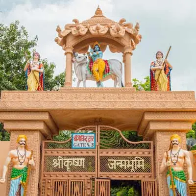 Mathura — temple darshan